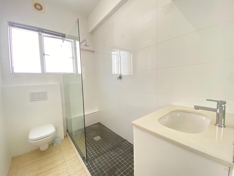 To Let 2 Bedroom Property for Rent in Three Anchor Bay Western Cape